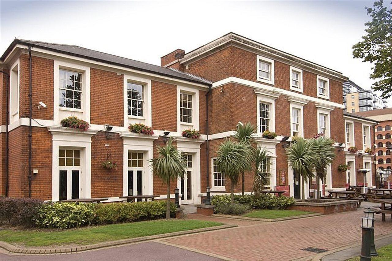 Premier Inn Birmingham City Centre Broad Street Esterno foto