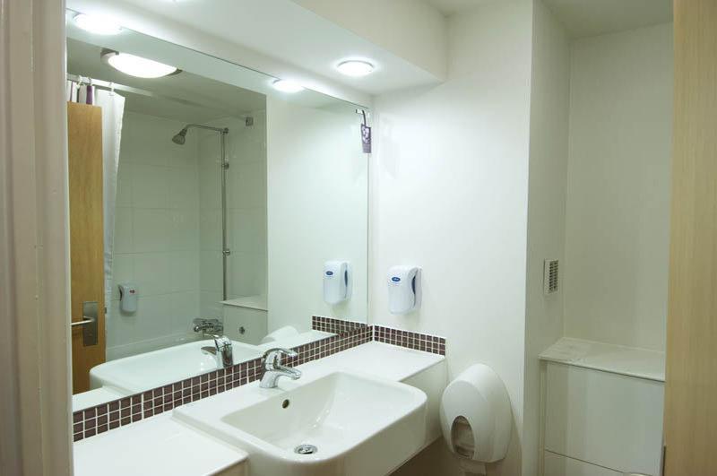 Premier Inn Birmingham City Centre Broad Street Esterno foto