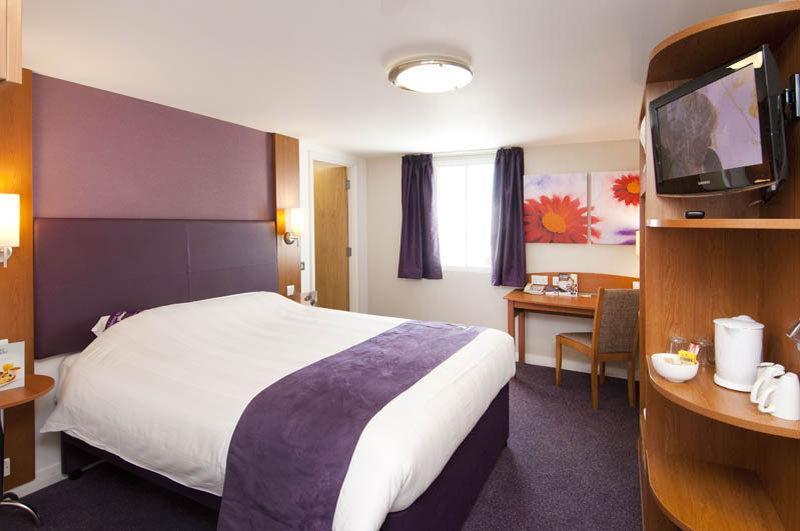 Premier Inn Birmingham City Centre Broad Street Esterno foto